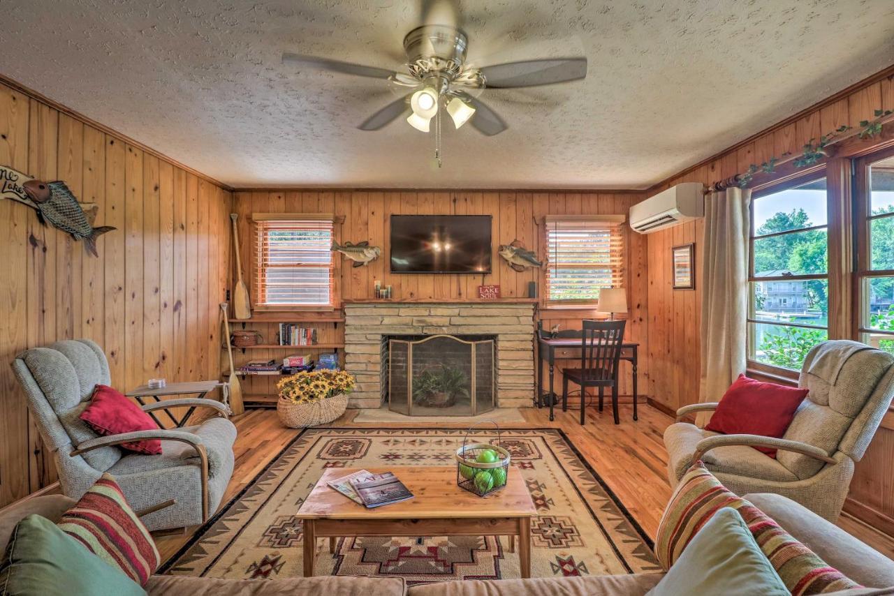 Waterfront Lake Martin Home With Grill And Beach! Eclectic エクステリア 写真